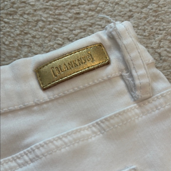 Blank NYC Little Queenie Shorts - Picture 3 of 4